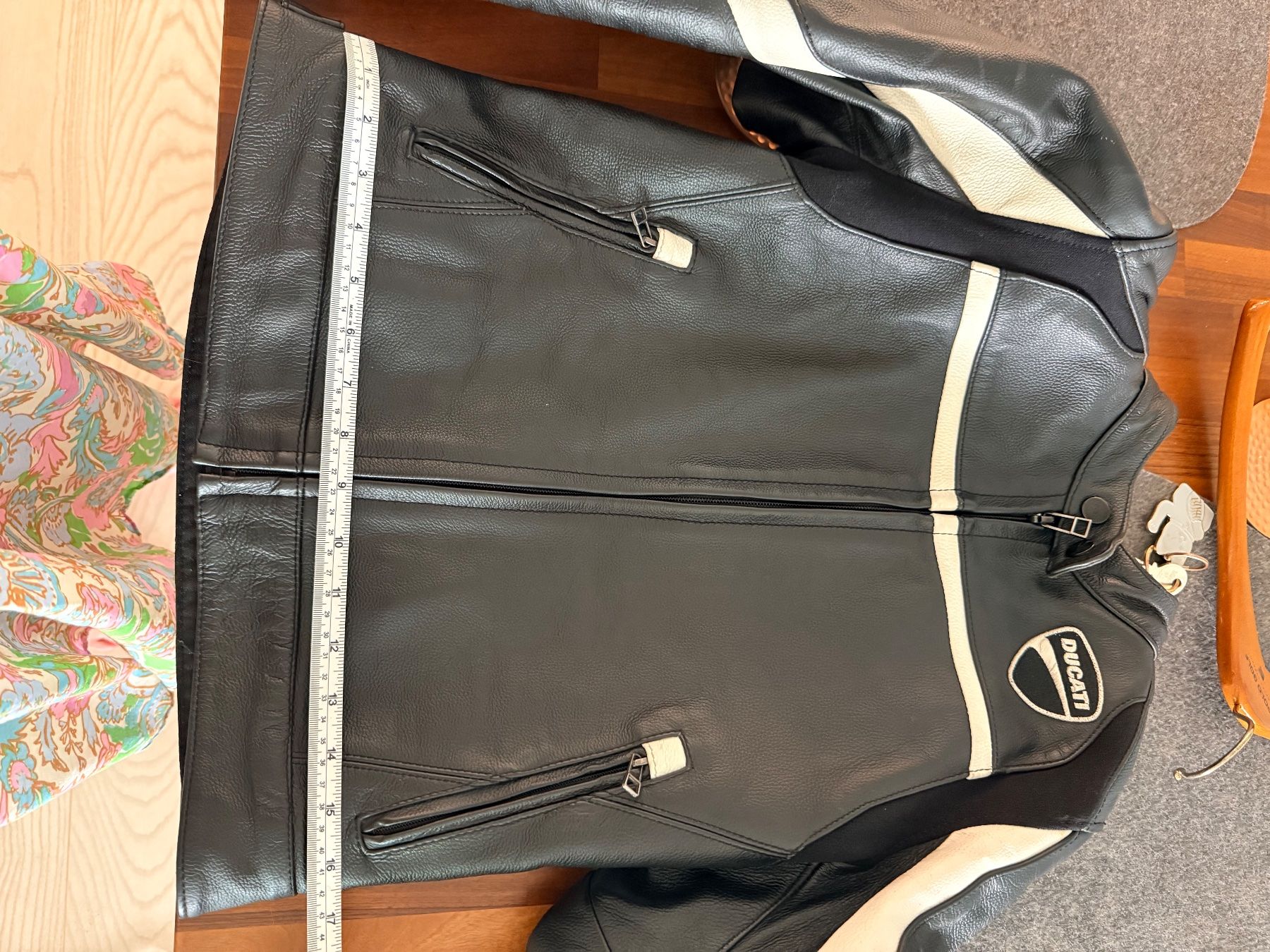 Ducati Giacche: Ducati Motorradjacke It Gr 40 (XS) – Usato da Uster venduto da Figarosmeow 5
