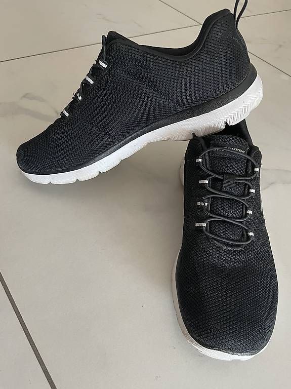 Damenschuhe: Sneackers donna  – Gebraucht aus Locarno von ste_8rjr