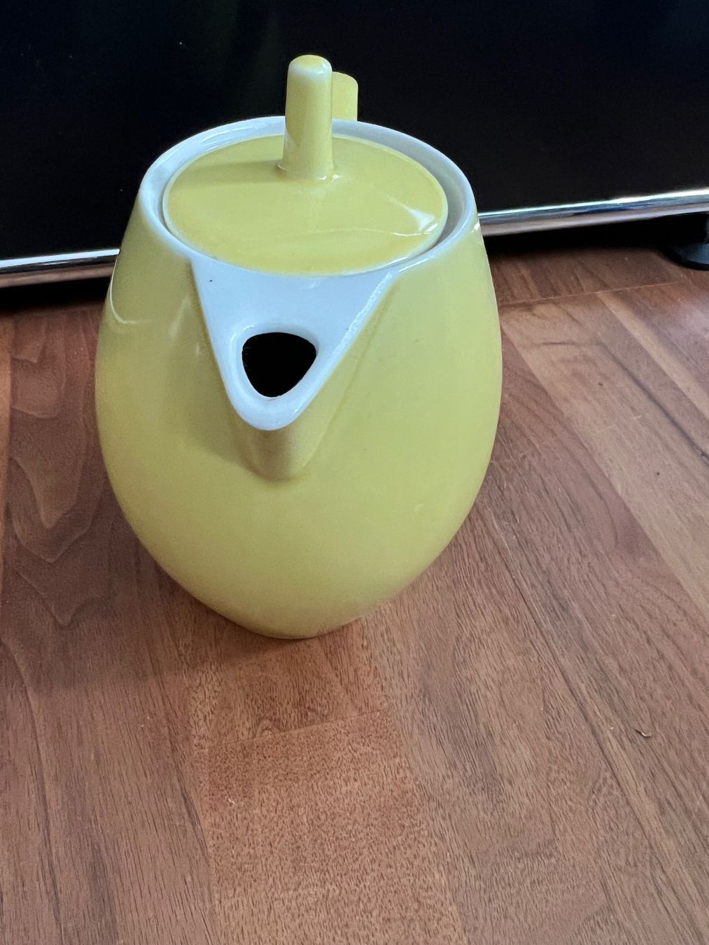 Rössler Teiere: Rössler Krug mit Deckel Gelb 0.95 L – Usato da Jona venduto da Sariksa 1