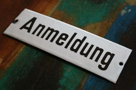 Emailschild "Anmeldung"