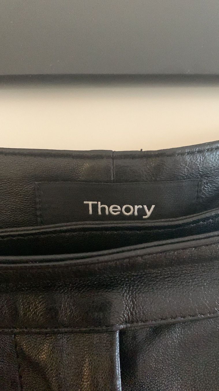 Other Stories Pantaloni: Lederhose Theory – Usato da Herrliberg venduto da danzatoriatibidabo 1
