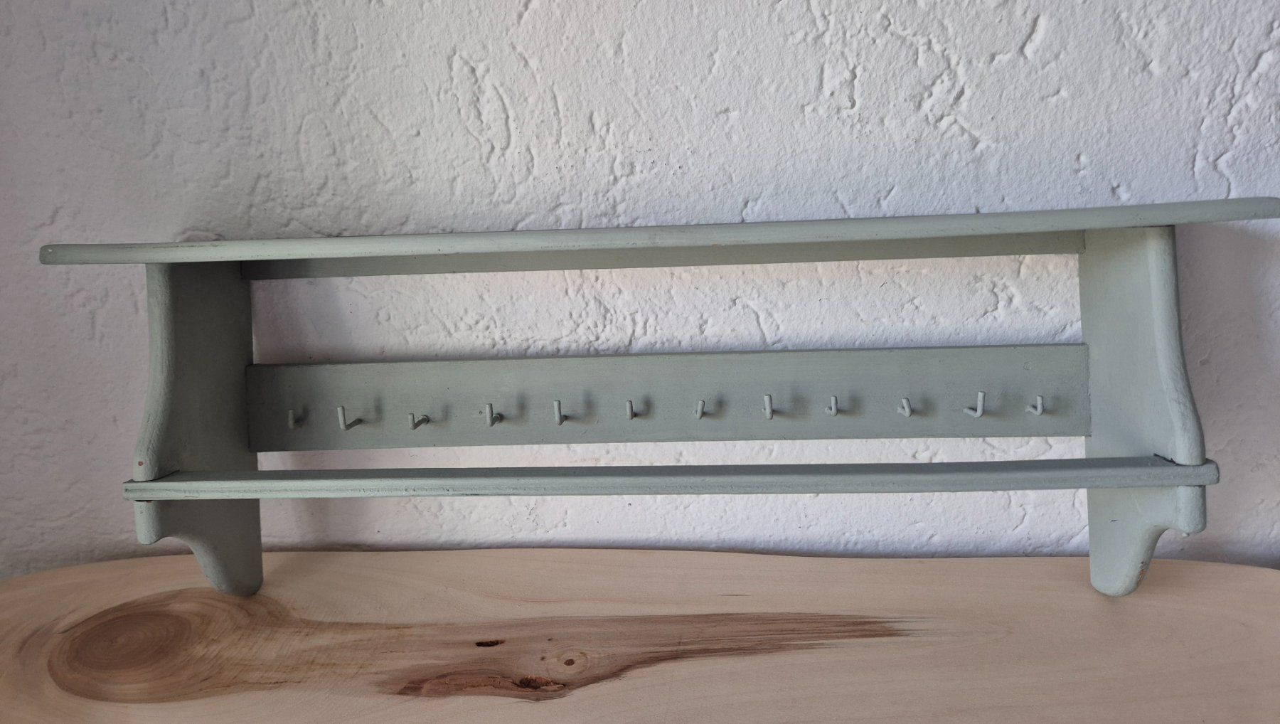 Scaffali: Wandregal mit Haken, Shabby Chic Stil – Nuovo (secondo la descrizione) da Bern venduto da aronari