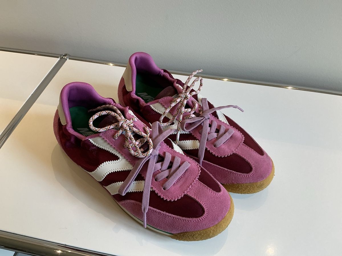 Chaussures femmes: Sneaker von MRP – D'occasion à Zürich par lukasg.meier