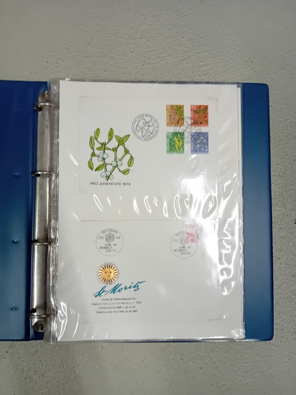 Album: Briefmarkenalbum mit verschiedenen Marken  – Nuovo (secondo la descrizione) da Lengnau AG venduto da pie_prp9 9