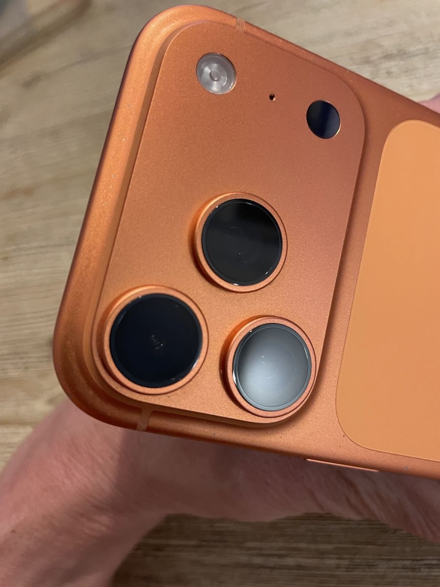 Apple Telefoni cellulari / Smartphones: iPhone 17pro 512 GB – Usato da Solothurn venduto da reba2000 2