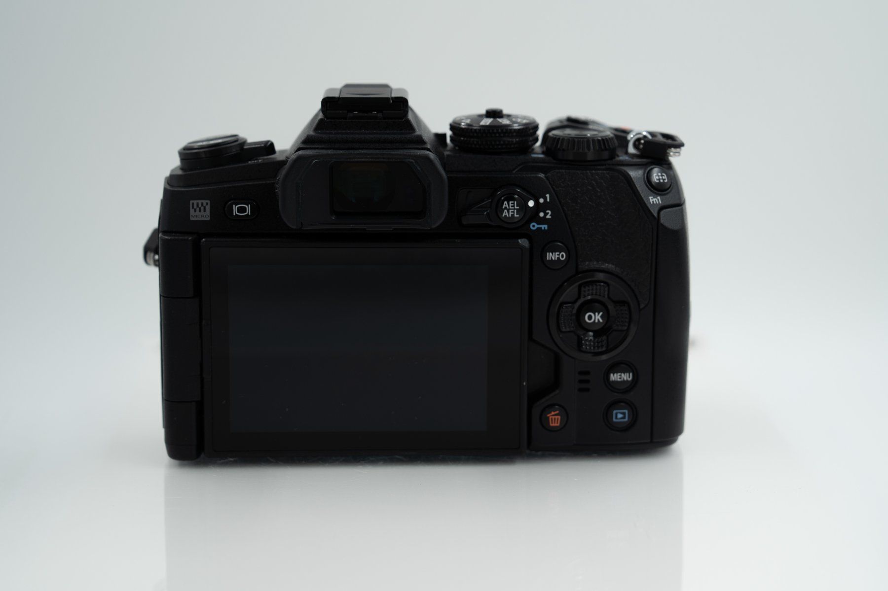 Olympus Fotocamera: Olympus OM-D E-M1 II – Nuovo (secondo la descrizione) da Baden venduto da Kovats 1