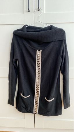 Pullover mit Schmuck-Details, Gr. 40