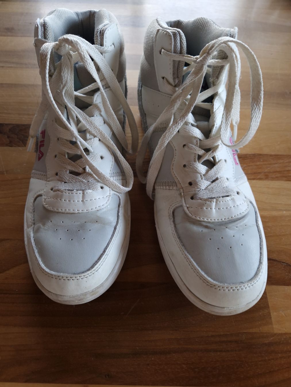Fila Scarpe per ragazze: Fila Sneaker weiss in Grösse 40 – Usato da Niederscherli venduto da 20sydney02 2