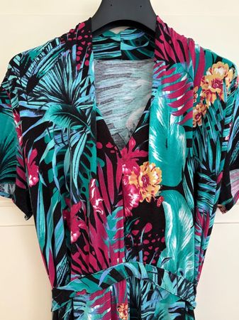 Schickes Jersey-Kleid mit buntem Blumenmuster Gr XL