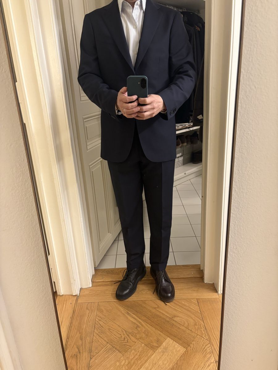 Boglioli Completi: Boglioli Dark navy virgin wool suit – Nuovo (secondo la descrizione) da Genève venduto da kir_ng95