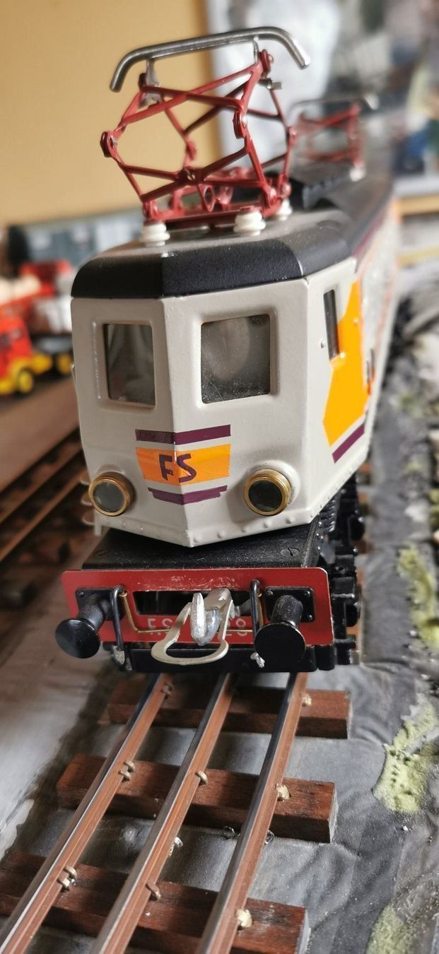 Modellini di ferrovie: Elettren FS 0428 Lokomotive 3L – Usato da Aesch BL venduto da Refurber 3
