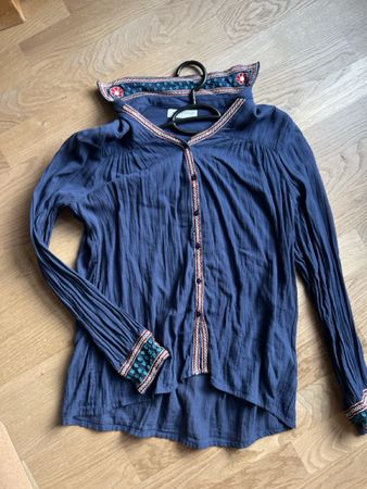 Bluse von Maison Hotel