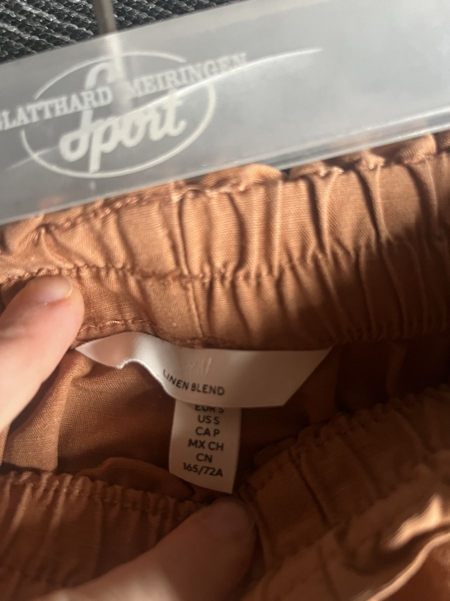 H&M Pantaloni: H&M Sommerhose, Gr. S – Usato da Innertkirchen venduto da salmalo 2
