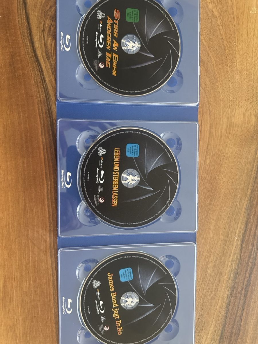 Tutti i DVDs: James Bond Blu-Ray Collection - Volume One, Top Zustand – Usato da Solothurn venduto da Alex702 1