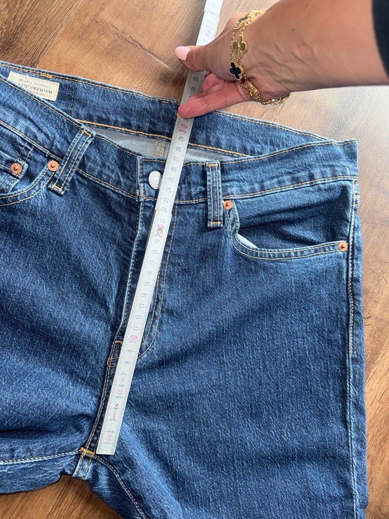 Levi's Jeans: LEVI'S 511 Jeans - 31x 32 – Neuf (Voir description) à St-Sulpice VD par juhdu 2
