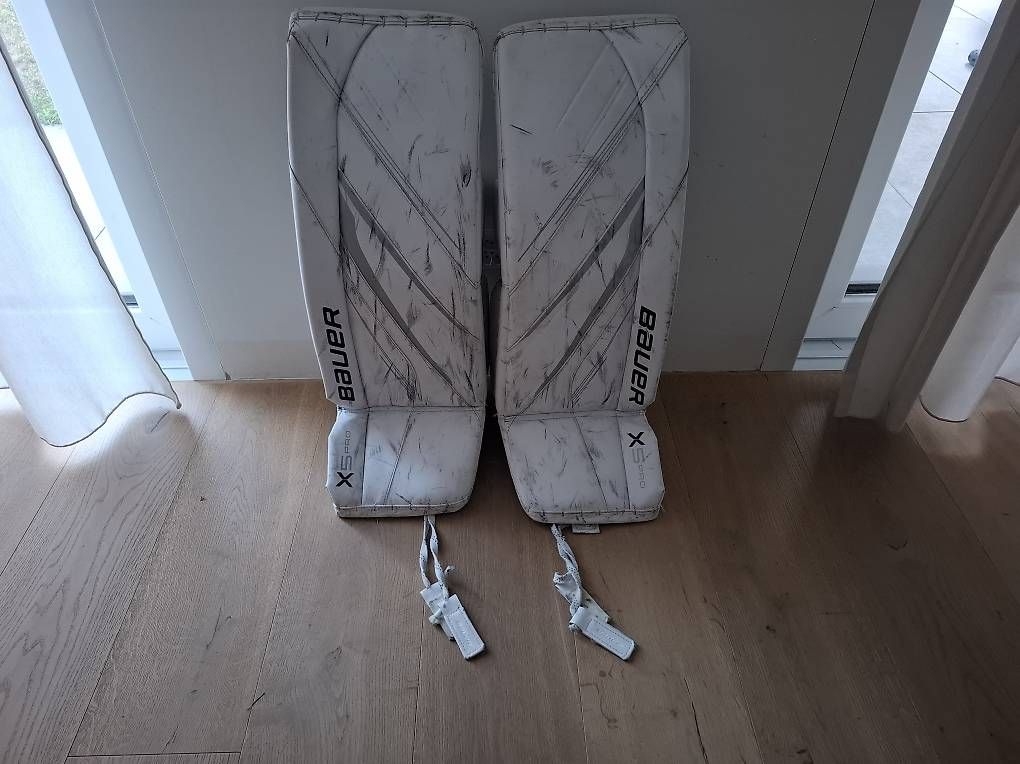 Protections: Gambali Bauer intermediate L 32+ – D'occasion à Comano par stb_7y97
