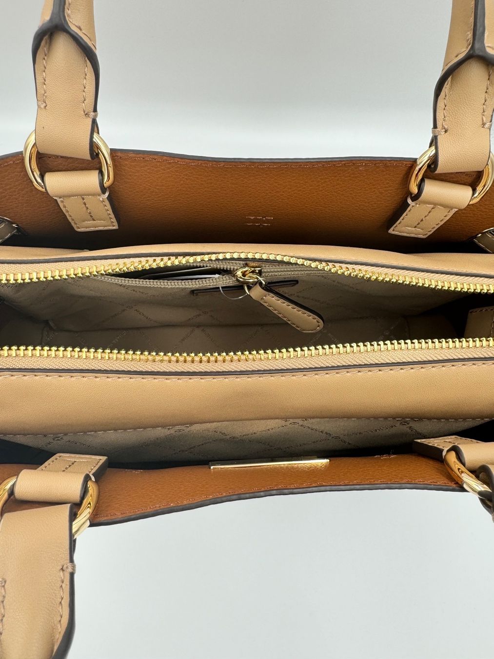 Michael Kors Sacs femmes: Michael Kors Tasche camel – Neuf avec emballage d'origine à Wiedlisbach par Sistershop 5