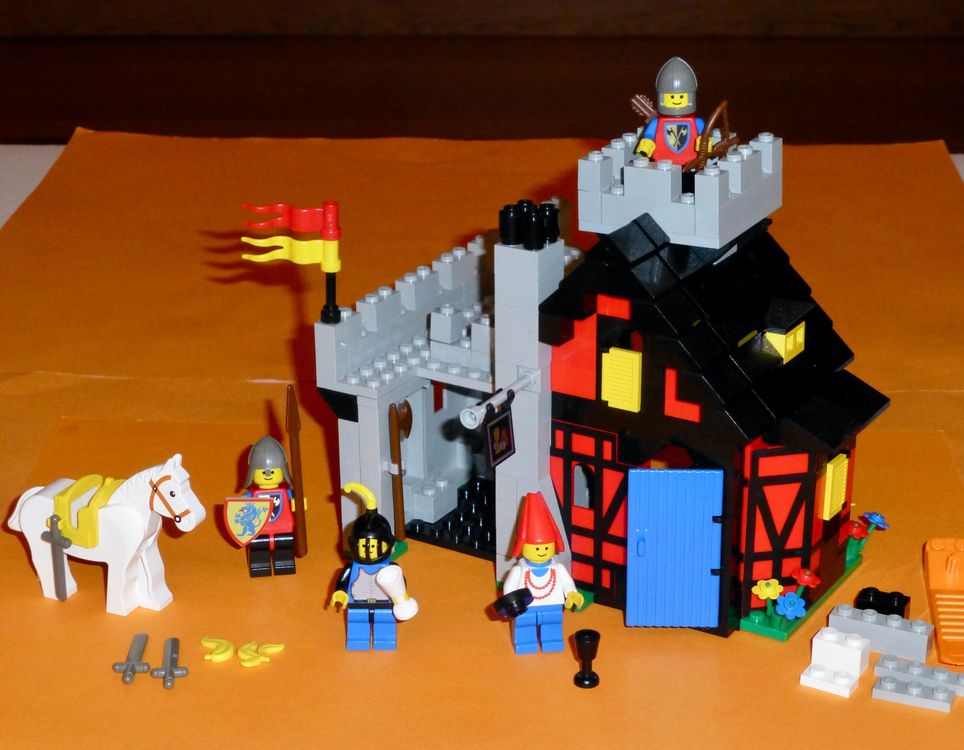 Lego Ritter / 6067 Guarded Inn mit allen Figuren v. 1986 (Gebraucht) in ...