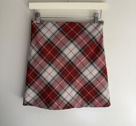 NEW - Mini Skirt Red Plaid NP: 49.-