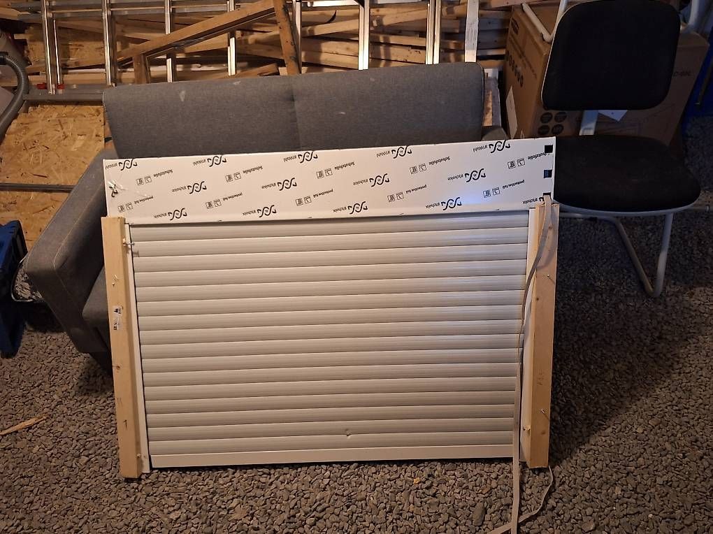Tende da sole: store/ Vorbaurollladen – Usato da Hergiswil NW venduto da kedova3 1