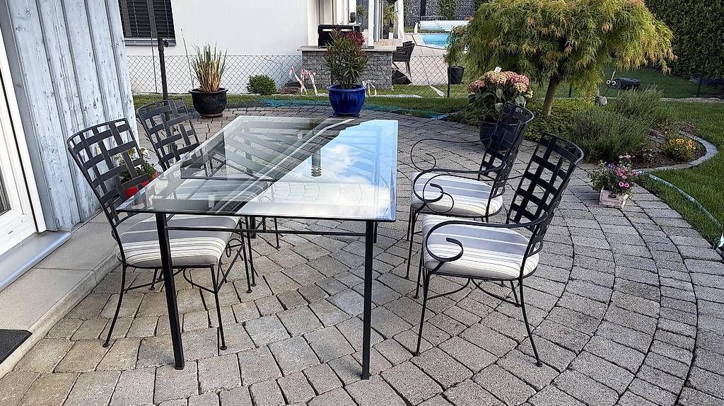 Set di tavolo e panche: Gartenmöbelgarnitur – Usato da Mumpf venduto da dbk_k9fh 1