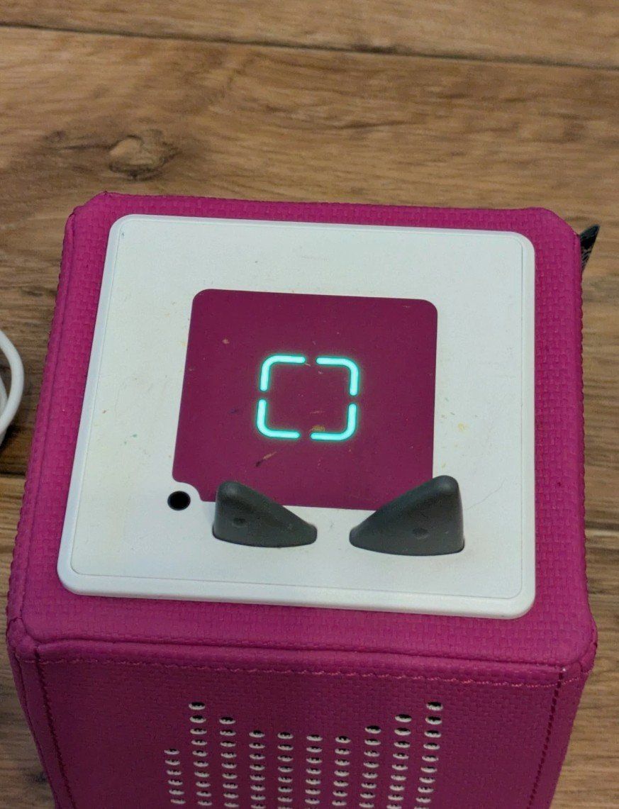 Giocattoli: Toniebox Toniesbox Beere mit Kabel – Usato da Aristau venduto da toni.1 1