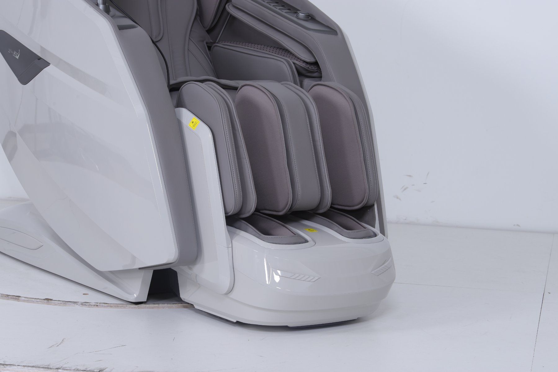 Dispositivi per massaggi: Intelligenter Massagesessel RelaxX A667S-2, silber – Nuovo e nell'imballaggio originale da Dintikon venduto da urechrobotx 4