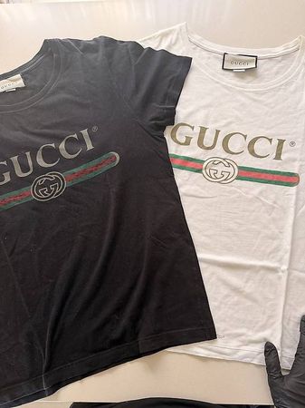 Set 2 T-shirt Gucci Logo (Bianca + Nera) 