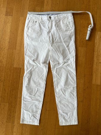 Weisse Sommerhose, Grösse 36, Top Zustand!