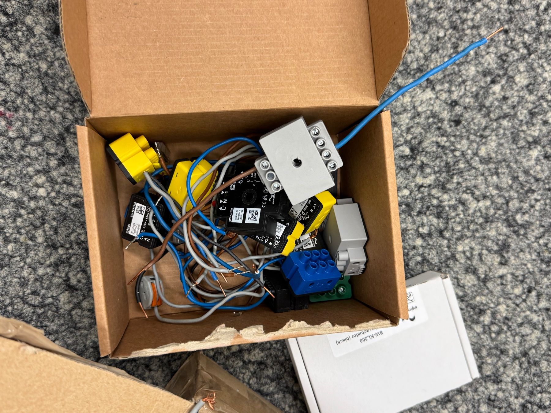 DigitalSTROM Elektronikbauteile: Diverse DigitalStrom Komponenten – Gebraucht aus Cham von De_Misch 1