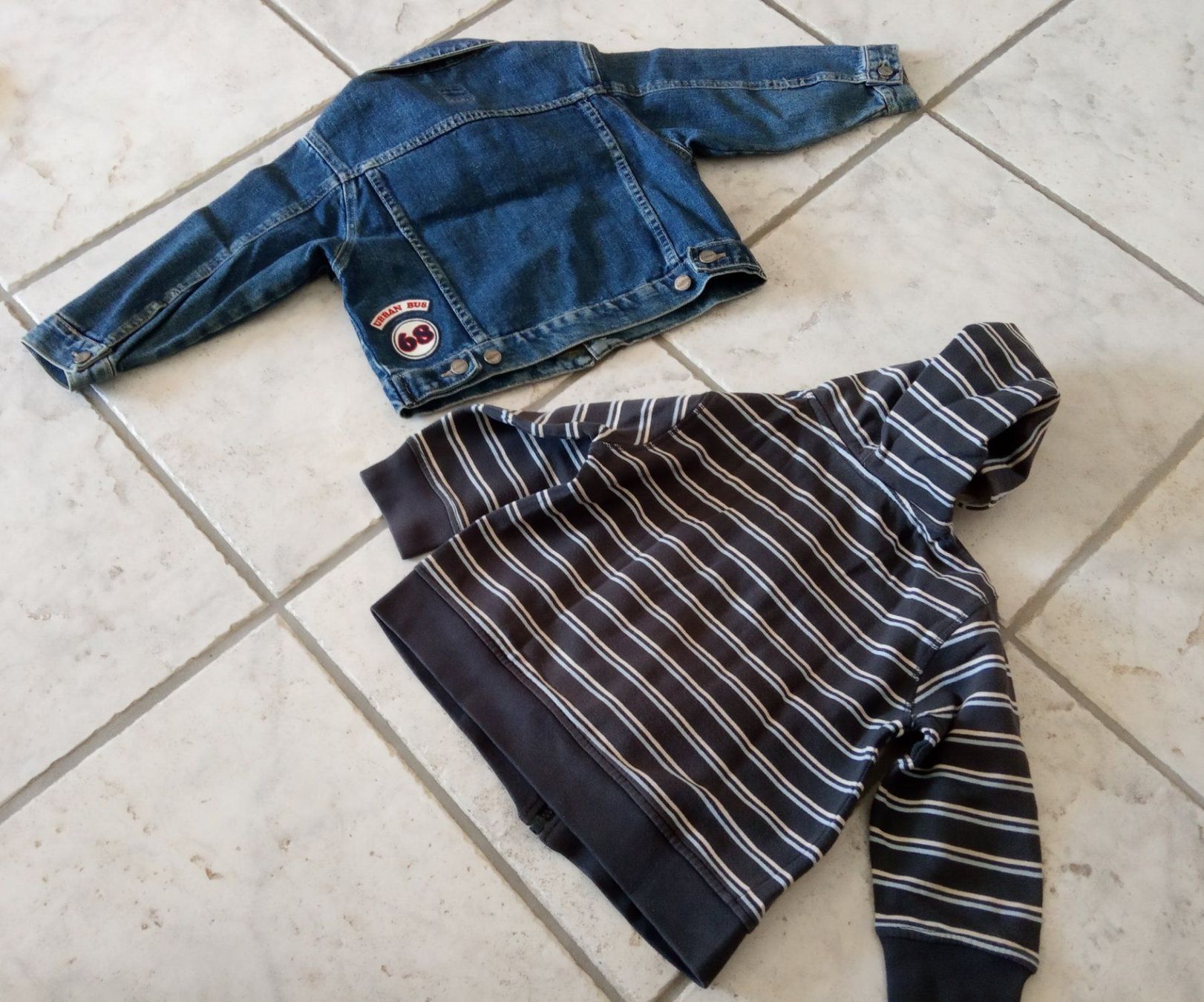 Kleiderpakete & -sets: KLEIDERPAKET JUNGEN Größe 104 – Gebraucht aus Chur von Rodanisa 2