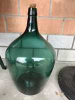 Alte grüne Glasflasche