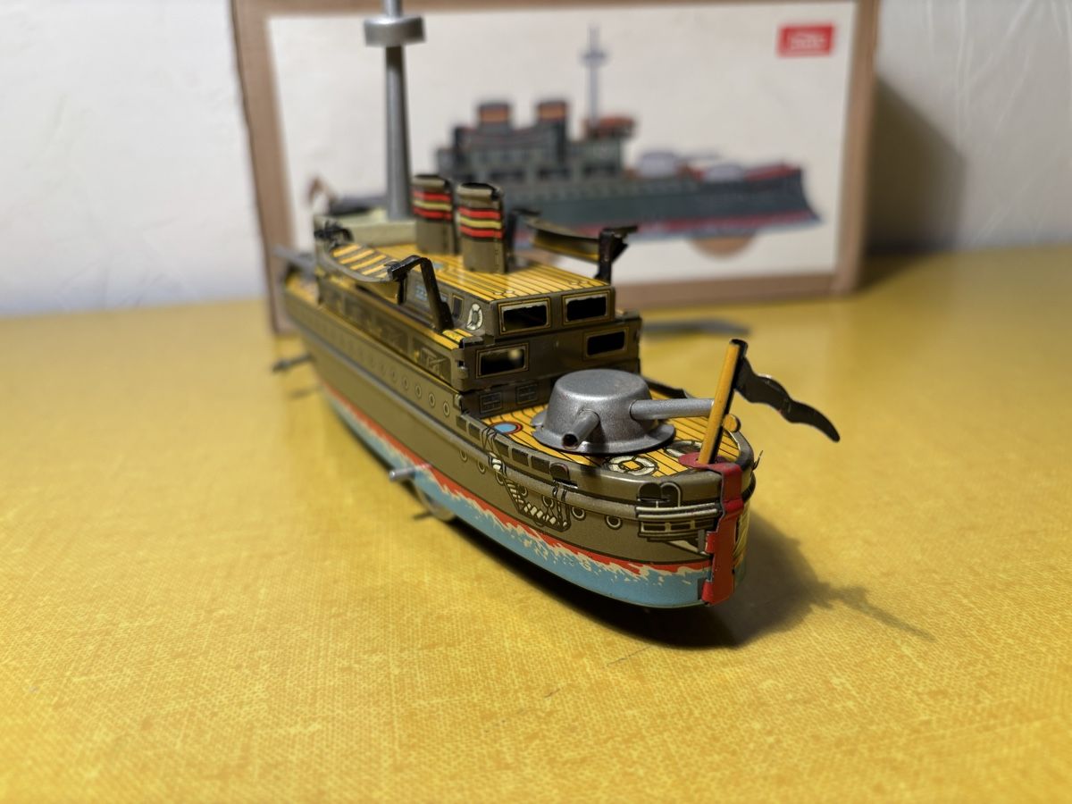 Spielzeuge: Blechspielzeug Schlachtschiff – Gebraucht aus Brugg AG von corkycanada 3