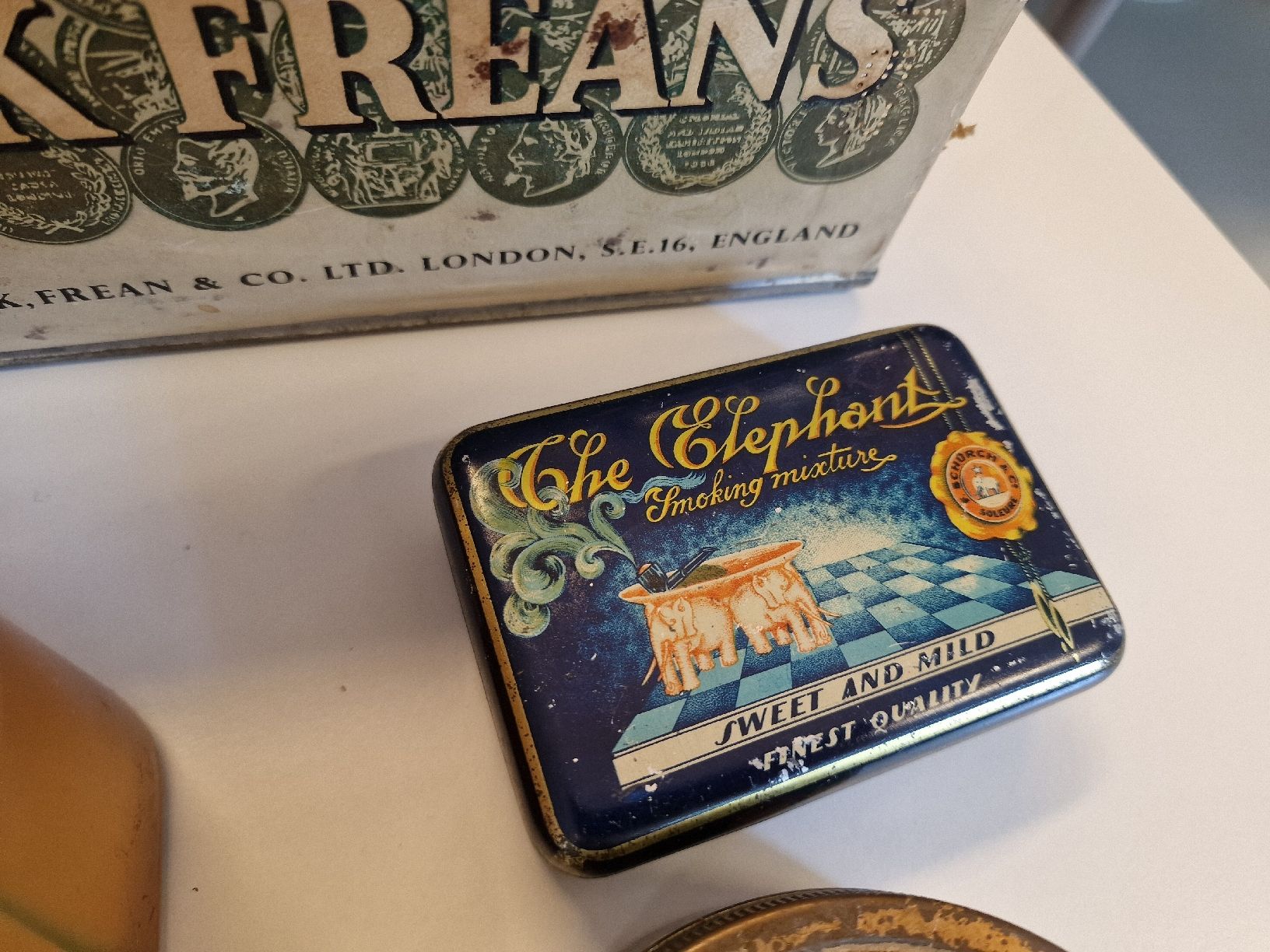 Dosen: Konvolut Blechdosen Keksdosen – Gebraucht aus BERN von Intarsia 3