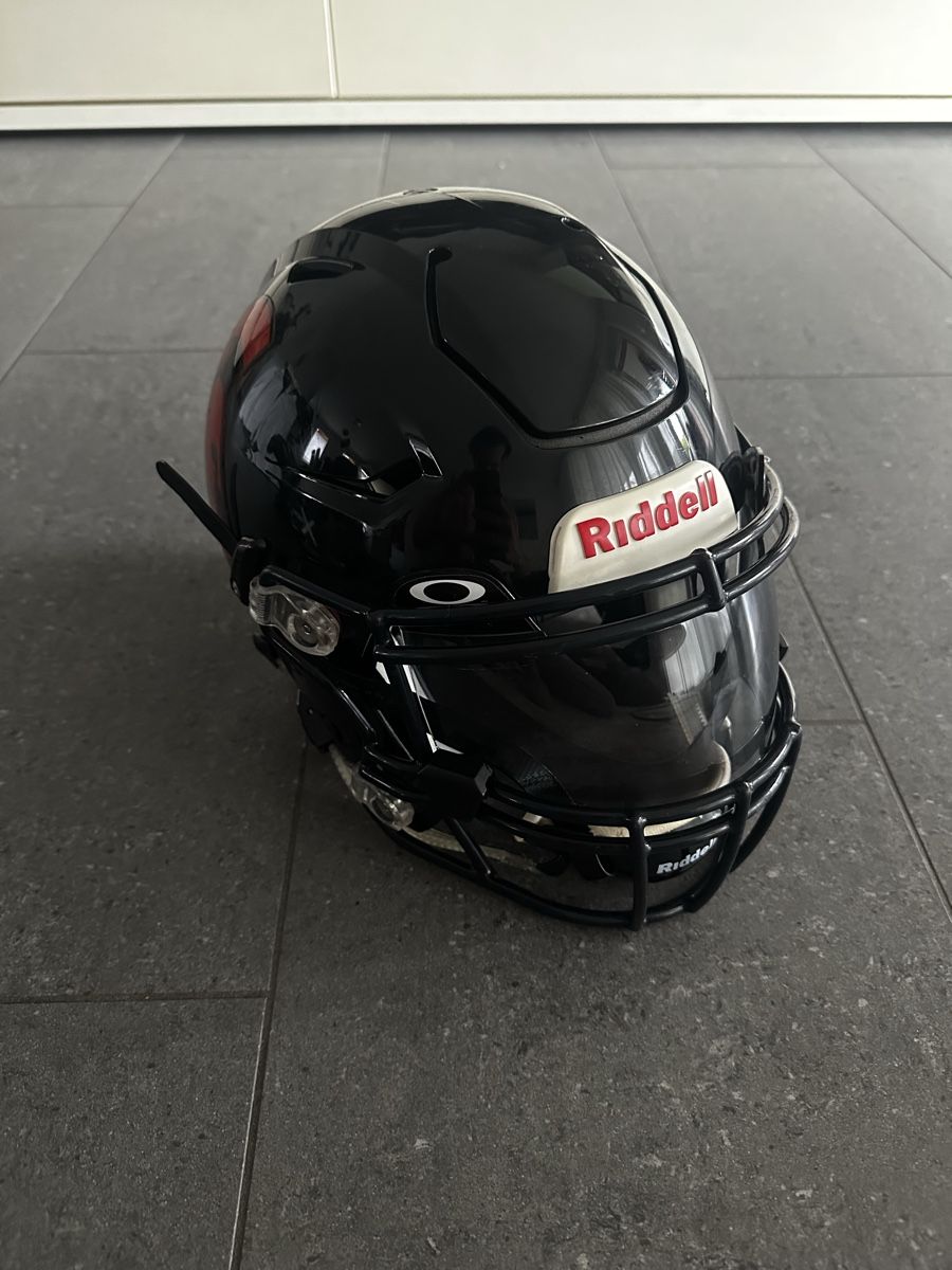 Caschi: Riddell Speedflex Grösse M schwarz – Usato da Volketswil venduto da PopSmoke