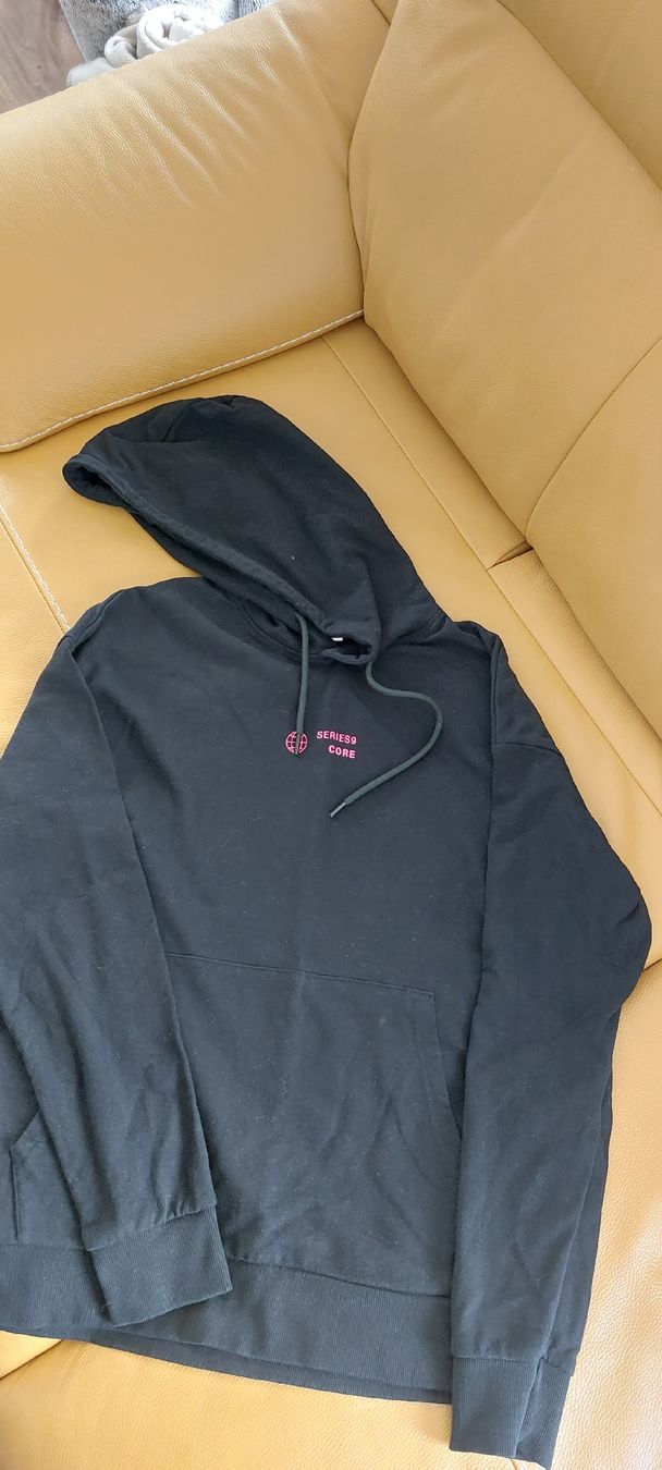 Jack & Jones Pullover & Sweatshirts: Kapuzenpullover – Gebraucht aus Sarmenstorf von Puschi 1