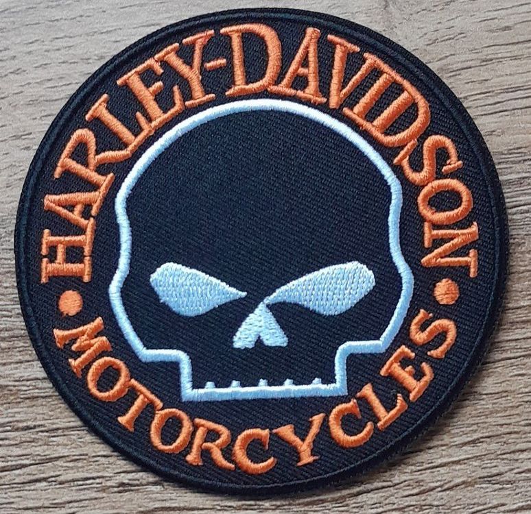 Harley-Davidson Toppe: Patch Harley Davidson Skull J099 – Nuovo e nell'imballaggio originale da Allens venduto da MADE.IN.ROCK.N.ROLL