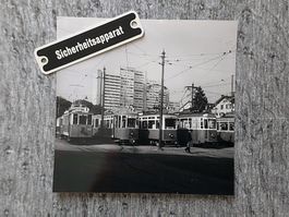 VBZ Zürich - Tramwagen-Parade vor dem Depot - Foto