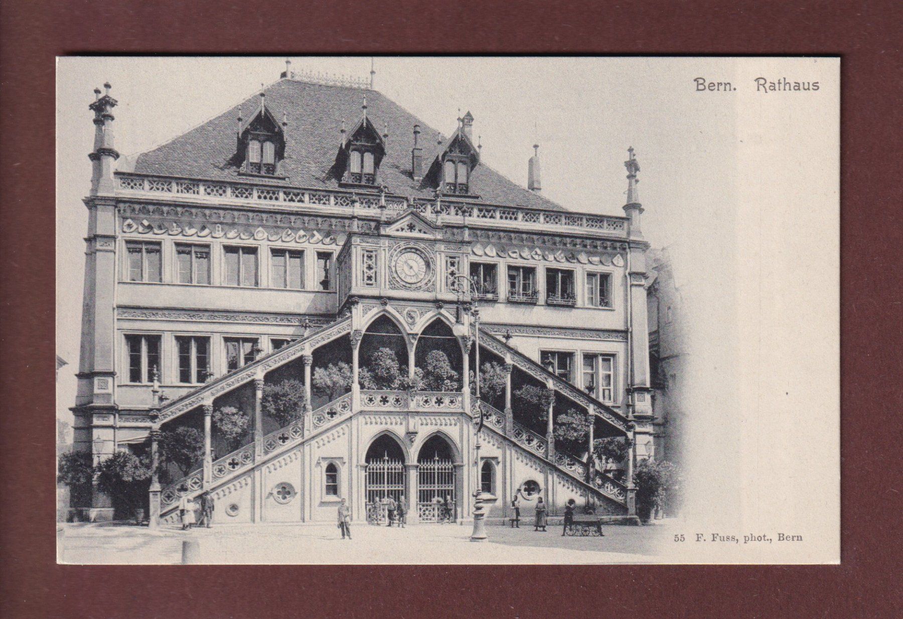 Cartoline postali: BERN - Rathaus – Usato da Pully venduto da nicecards