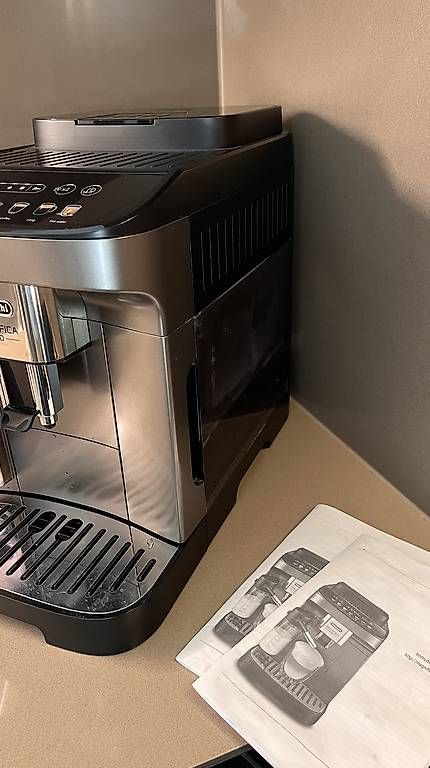 Macchine per caffè & Macchine per espresso: De Longhi Magnifica EVO – Usato da Basel venduto da nic_gz7d 1