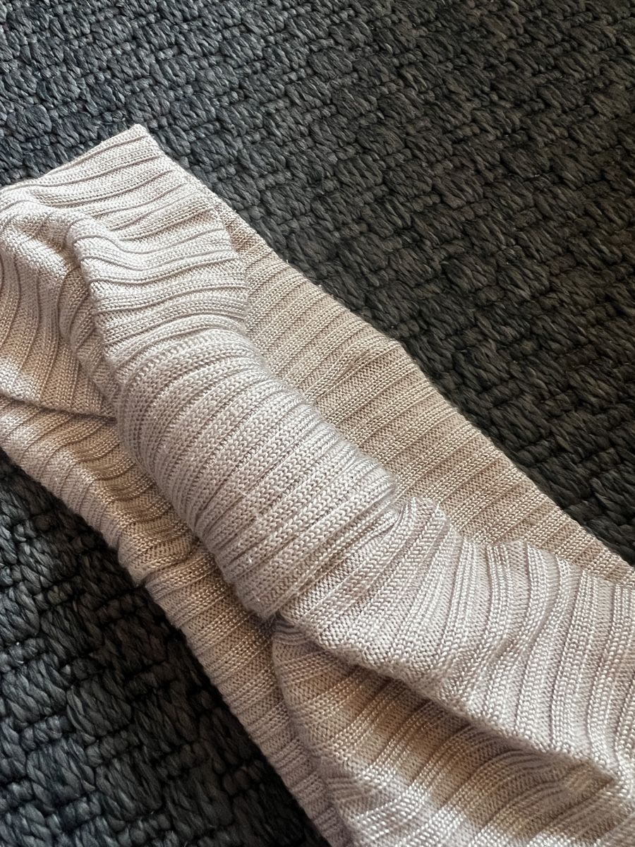 Accessori per capelli: Fein gestricktes Stirnband mit Schleife  – Usato da Bern venduto da fla_yj25 1