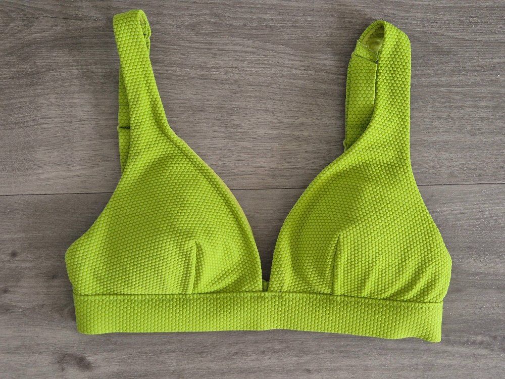 C&A Badekleider & Bikinis: Bikinioberteil Gr.34 – Gebraucht aus Buttisholz von sico20