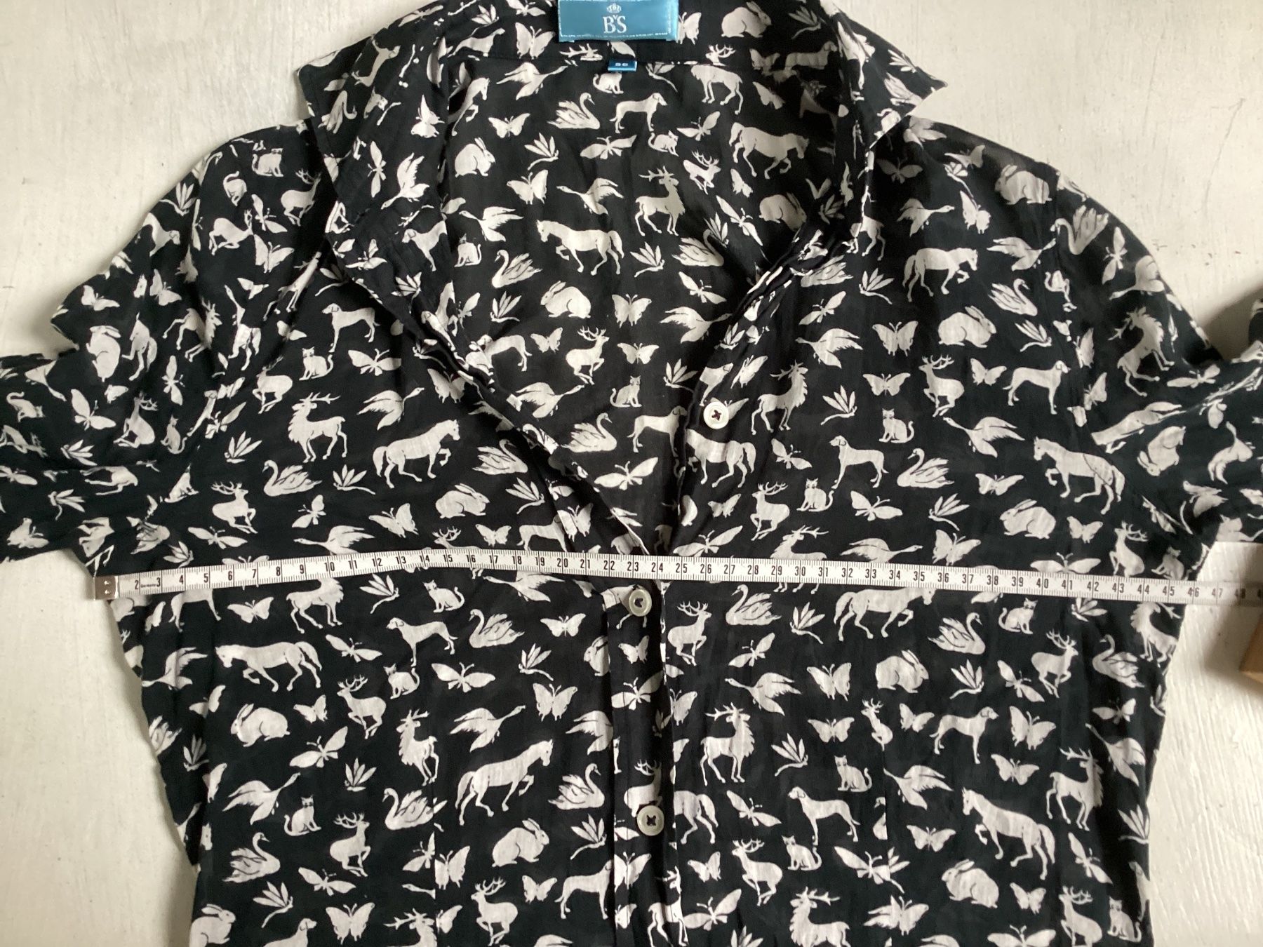 Camicette: BS Schicke Bluse mit Tiermuster, Gr. 36, dunkelblau – Usato da Homberg b. Thun venduto da Homata 4