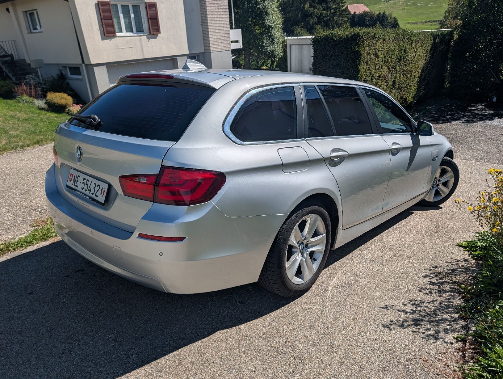 BMW Automobili: BMW 525xd x-drive – Usato da Le Locle venduto da flo_5856 3