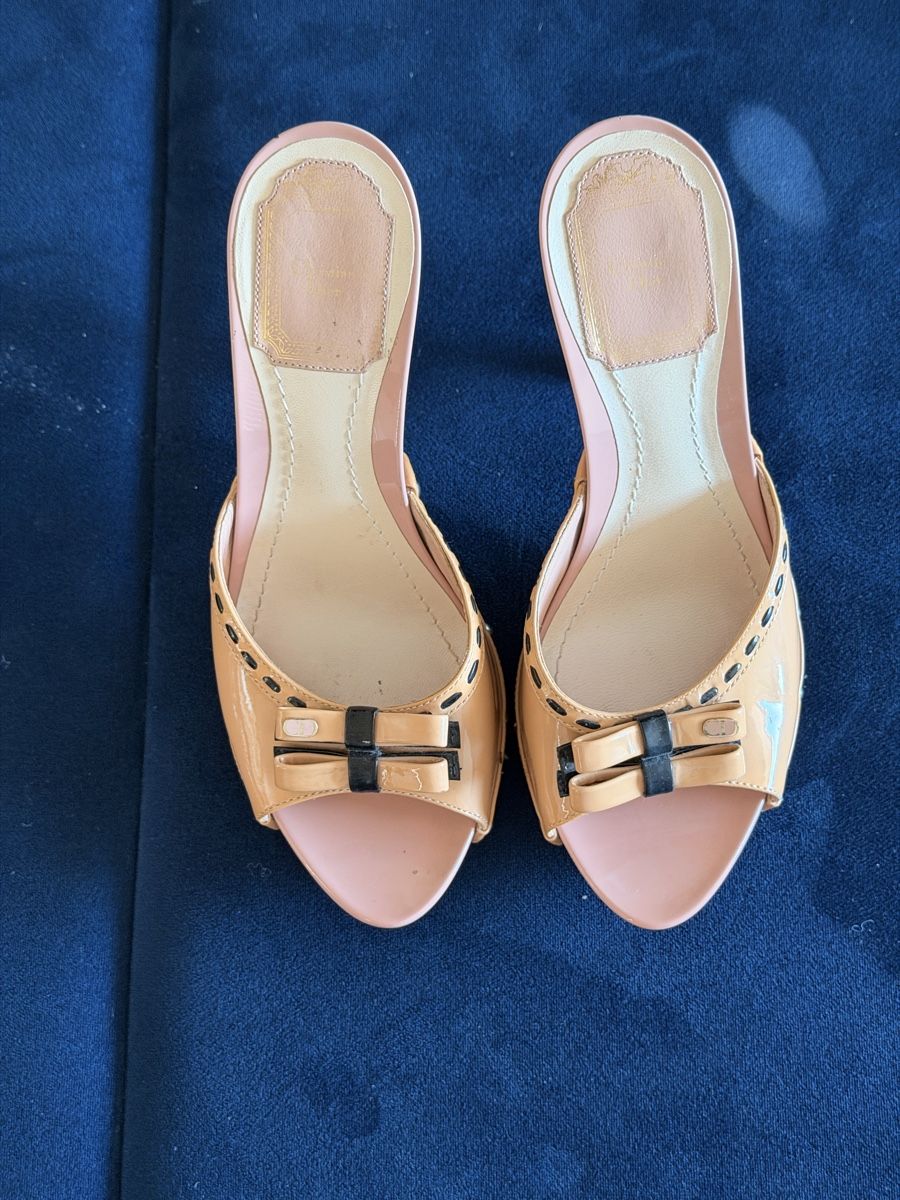 Dior Chaussures femmes: Cristian Dior Mules - Original Leder Lack – D'occasion à Zürich par Gadgets2020 7