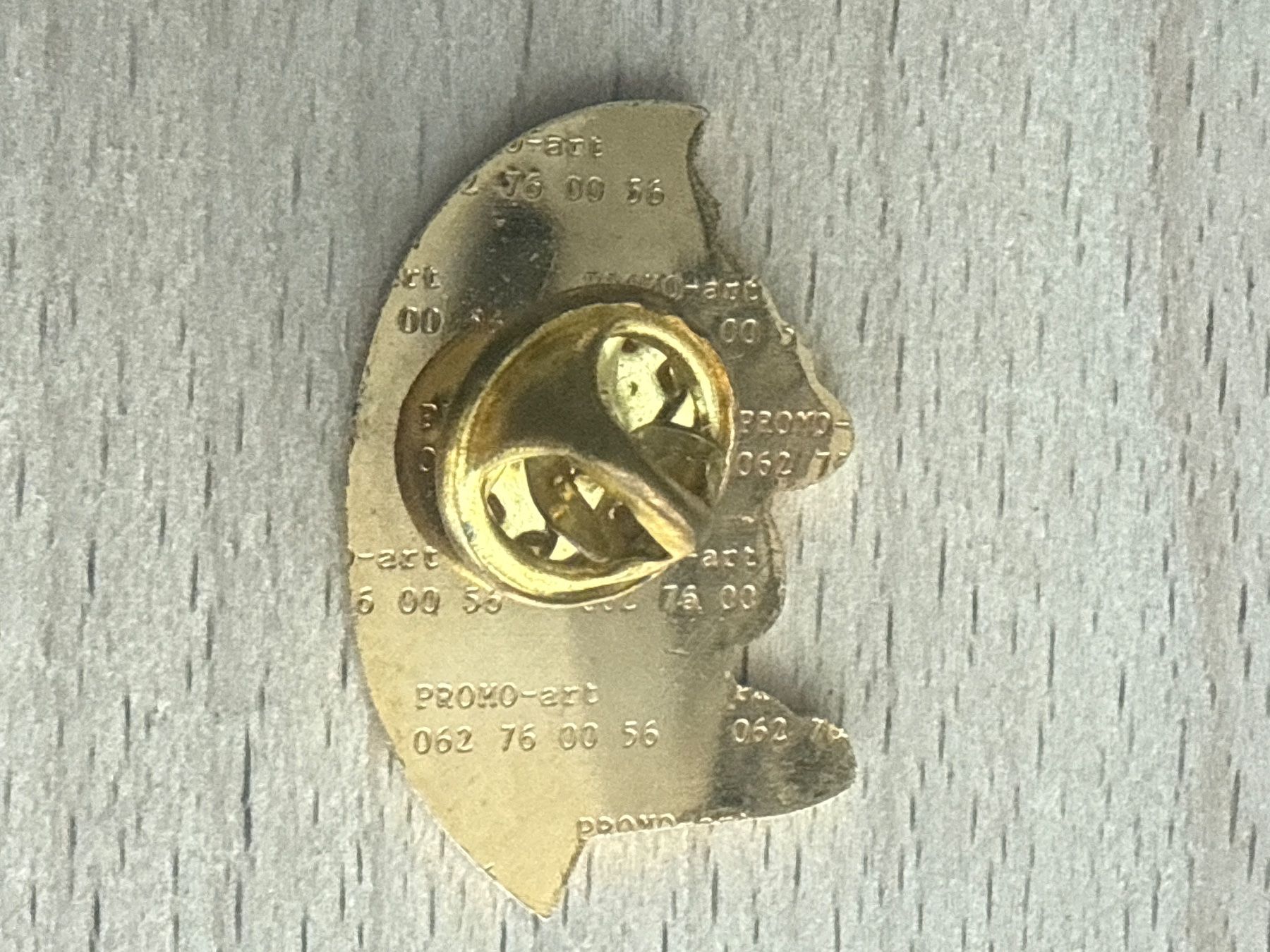 Plaketten & Abzeichen: Pin "Ich bi zfride mit der WAADT" – Gebraucht aus Glattbrugg von Schweigmatt 1