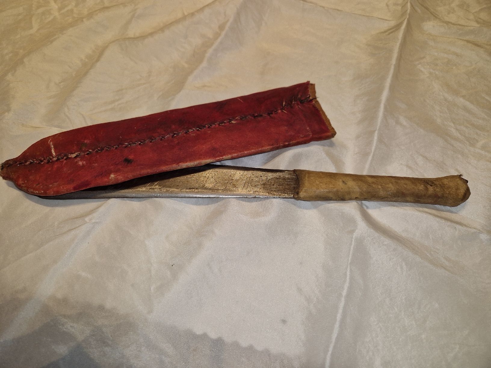 Posate: Altes Messer mit Lederscheide, Massai Machete. – Usato da Willisau venduto da mar_j55v 4