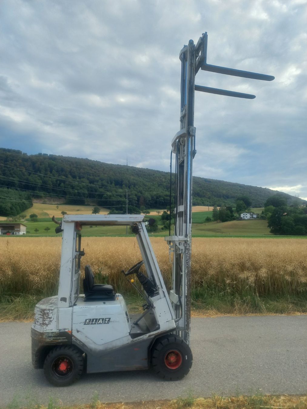Diesel Carrelli elevatori e a forche: Dieselstapler FIAT Stapler Triplex Vollfreih. Seitenschieber – Usato da Dulliken venduto da Classiclerch4657