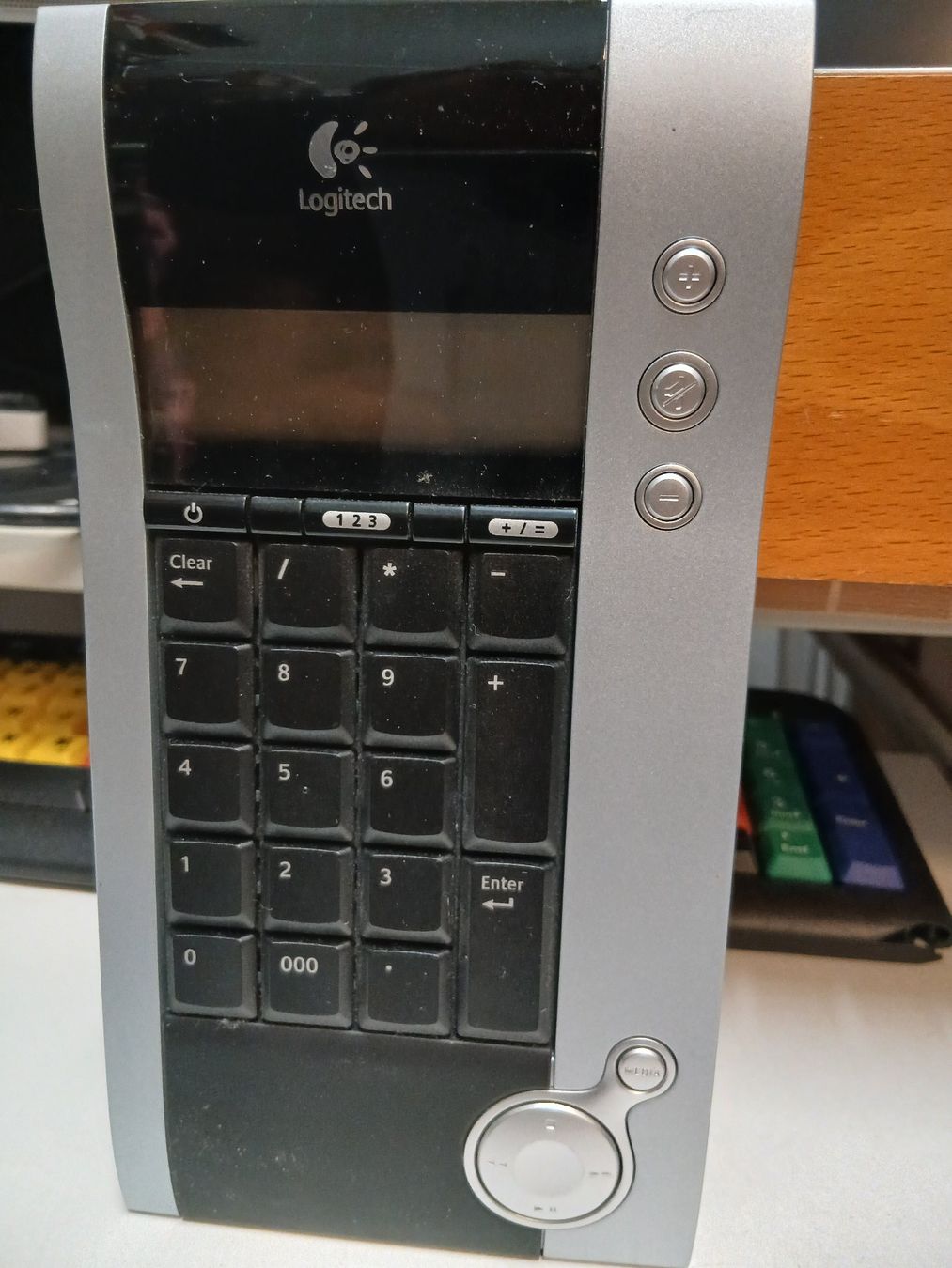 Logitech Tastiere: Logitech Cordless Numeric Pad – Difettoso da Bottmingen venduto da Bartel57