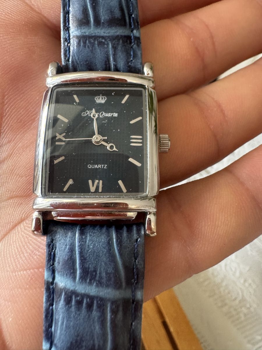 Uhren: Quartz Wristwatch Rectangular Case Black Dial – Gebraucht aus Gerlafingen von naj_vj8s 2
